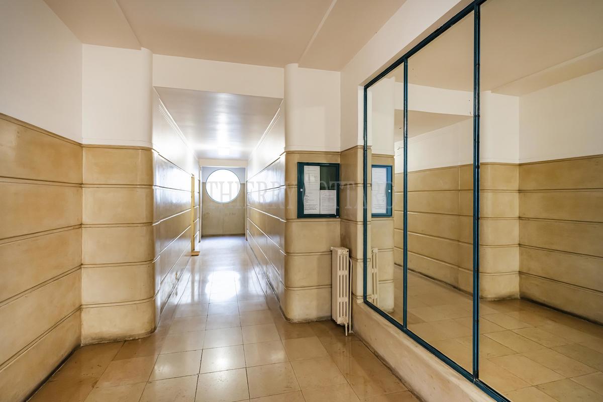 V3110_entrée immeuble